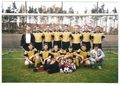 mužstvo ve Zruči podzim 1999
