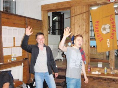slušní kluci Houdkovic odchází včas